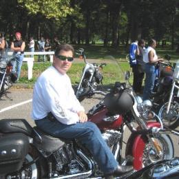 Derek Warne - Daddy Cardiff, United Kingdom